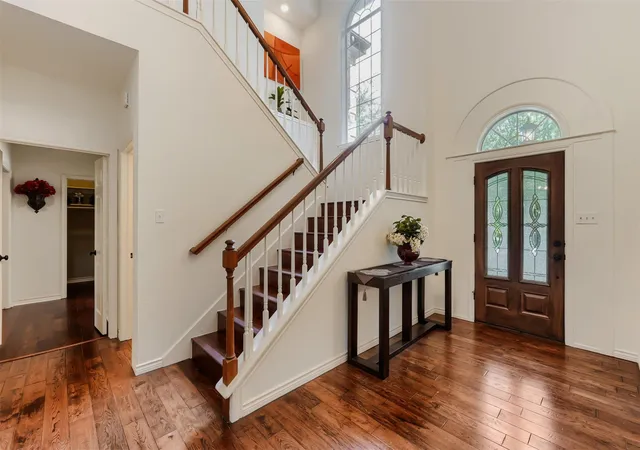 Photo 2 of Single family home for sale at 1918 Lakeway Blvd, Lakeway, TX 78734 | MLS# 1155664 | Listing updated on 2026-08-03