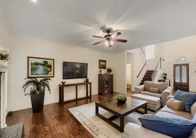 Photo 3 of Single family home for sale at 1918 Lakeway Blvd, Lakeway, TX 78734 | MLS# 1155664 | Listing updated on 2026-08-03