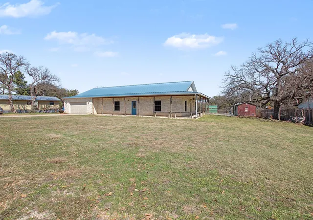 Homes for sale in Kingsland, TX | 2207 Boxwood Cir, Kingsland, TX 78639 | MLS# 3247013