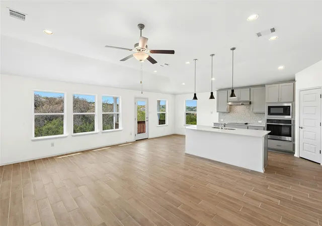 4th image of 4112 Rockwood Dr, Lago Vista, TX 78645 | MLS# 5245107