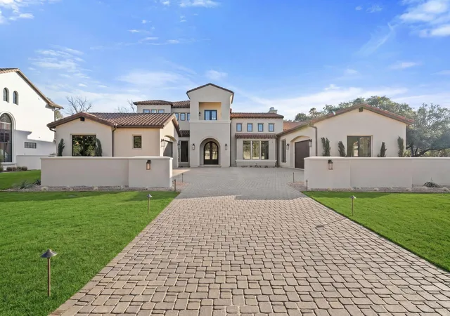 1st image of Escondido, Horseshoe Bay, TX 78657