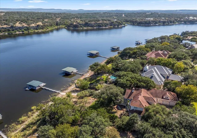 Photo 2 of Single family home for sale at 24729 Travis Lakeside Cv, Spicewood, TX 78669 | MLS# 7852251 | Listing updated on 2026-08-26