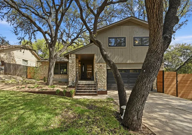 2nd image of 3100 Honey Tree Ln, Austin, TX 78746 | MLS# 9703609