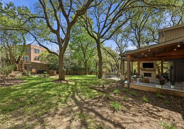 40th image of 3100 Honey Tree Ln, Austin, TX 78746 | MLS# 9703609