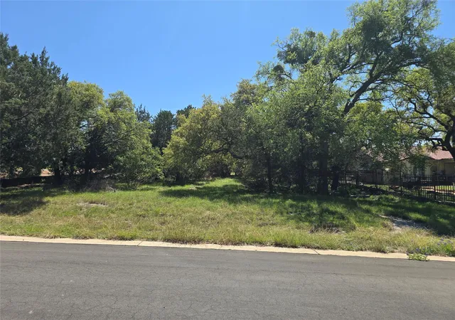 Homes for sale in Horseshoe Bay, TX | 101 El Paso Dr, Horseshoe Bay, TX 78657 | MLS# 2633505