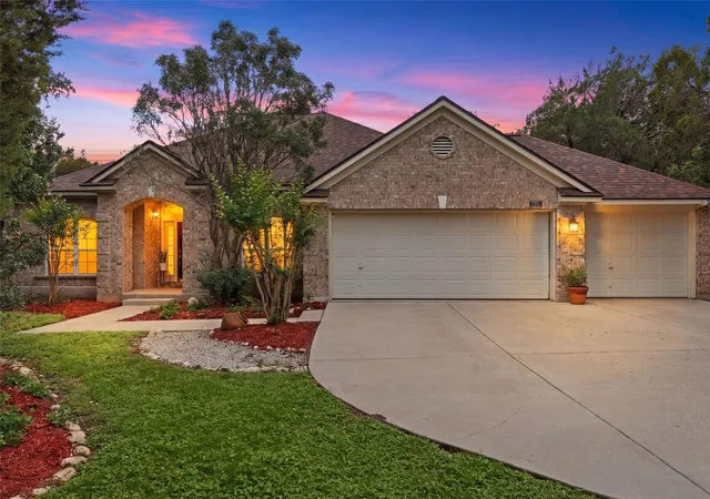 1st image of 29 Horseshoe Trl, New Braunfels, TX 78132 | MLS# 2129075