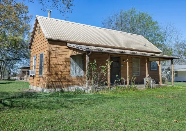 Homes for sale in Lexington, TX | 809 N Main St, Lexington, TX 78947 | MLS# 2031050