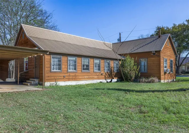 Homes for sale in Lexington, TX | 809 N Main St, Lexington, TX 78947 | MLS# 2031050