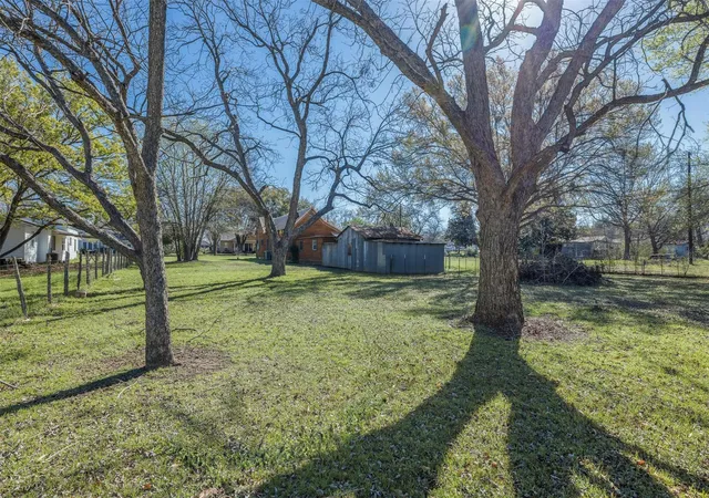 Homes for sale in Lexington, TX | 809 N Main St, Lexington, TX 78947 | MLS# 2031050