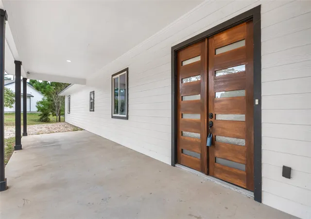Photo 3 of Single family home for sale at 197 S Buckhorn Dr, Bastrop, TX 78602 | MLS# 3042606 | Listing updated on 2026-06-23