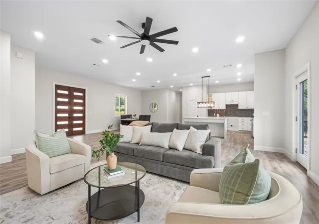 Photo 1 of Single family home for sale at 197 S Buckhorn Dr, Bastrop, TX 78602 | MLS# 3042606 | Listing updated on 2026-06-23