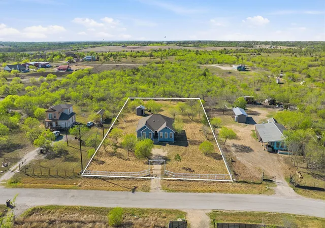 Homes for sale in Dale, TX | 574 Highland Ranch Wy, Dale, TX 78616 | MLS# 9567185