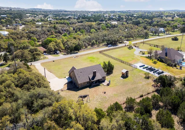 2nd image of 463 Beauchamp Rd, Dripping Springs, TX 78620 | MLS# 9778734