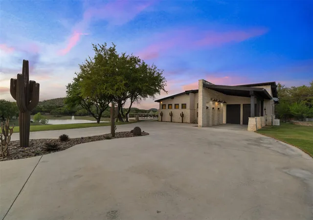 Photo 3 of House for sale at 101 Rolling Hills Rd, Blanco, TX 78606 | MLS# 1596560 | Listing updated on 2026-09-02