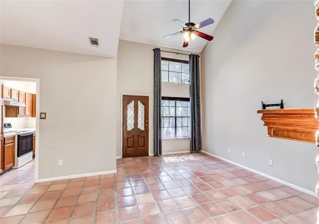 2nd image of 10819 Crown Colony Dr #19, Austin, TX 78747 | MLS# 4166967
