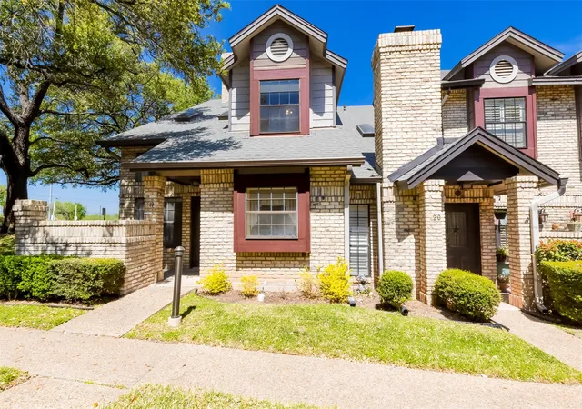 2nd image of 10819 Crown Colony Dr, Austin, TX 78747