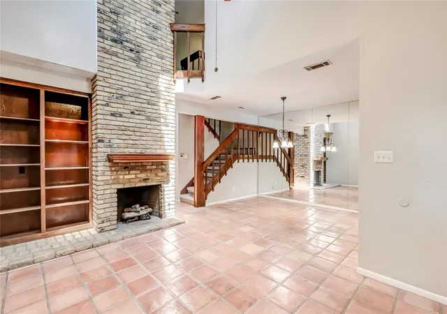 5th image of 10819 Crown Colony Dr #19, Austin, TX 78747 | MLS# 4166967