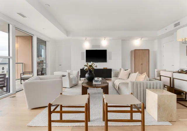 3rd image of 98 San Jacinto Blvd #1109, Austin, TX 78701 | MLS# 2064553