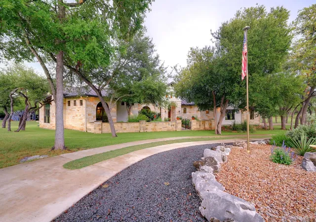 Photo 3 of Single family home for sale at 401 Trl Ridge Rd, Wimberley, TX 78676 | MLS# 1152725 | Listing updated on 2026-09-01