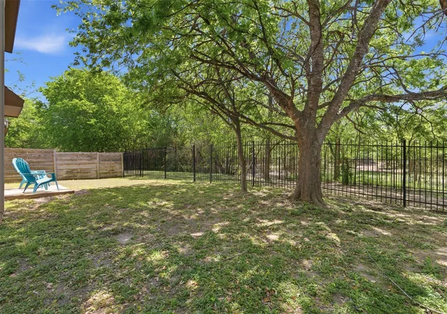 Townhouse for sale at 2101 Rivers Edge Way #22, Austin, TX 78741 | MLS# 9000477