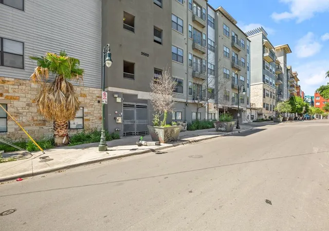 17th image of 2502 Leon St #218, Austin, TX 78705 | MLS# 4934791