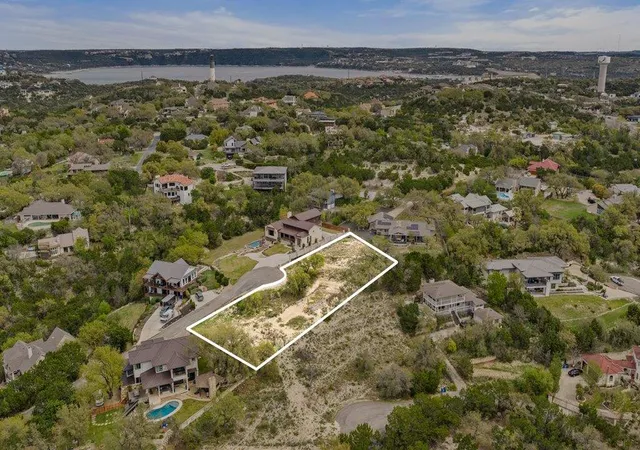 2nd image of 4000 Tejon Cir, Austin, TX 78734 | MLS# 3436376