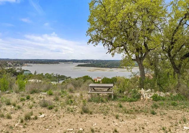 3rd image of 4000 Tejon Cir, Austin, TX 78734 | MLS# 3436376