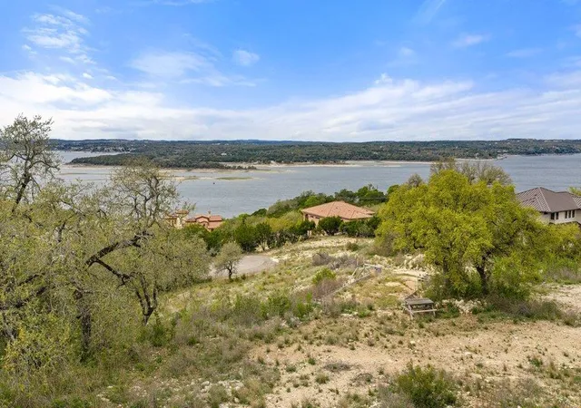 4th image of 4000 Tejon Cir, Austin, TX 78734 | MLS# 3436376