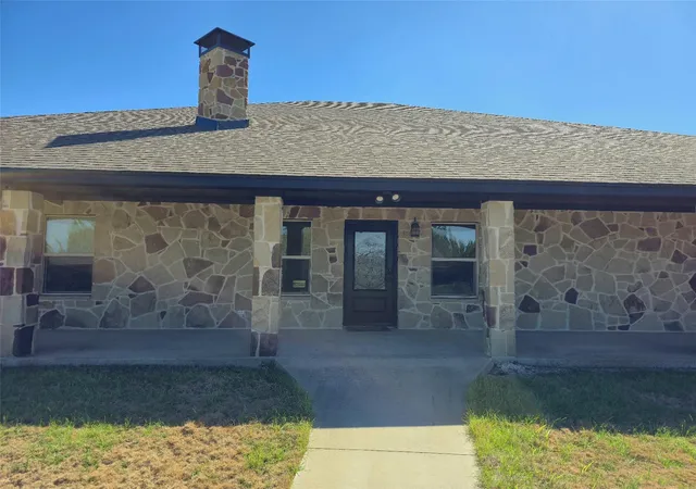 Homes for sale in Lometa, TX | 1832 County Road 2699, Lometa, TX 76853 | MLS# 9977366