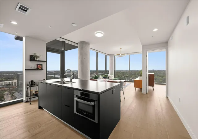 2nd image of 44 East Ave #2110, Austin, TX 78701 | MLS# 9415940