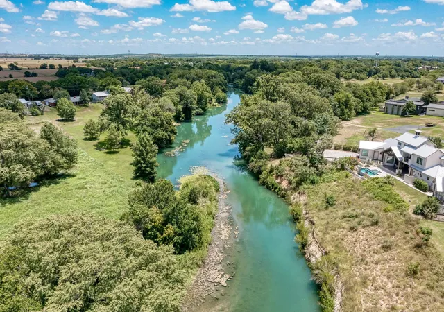 Homes for sale in Martindale, TX | 108 River Lakes Lane, Martindale, TX 78655 | MLS# 3420375