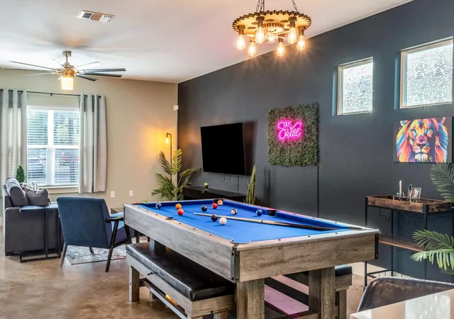 3rd image of 3000 Neal St, Austin, TX 78702 | MLS# 2076809