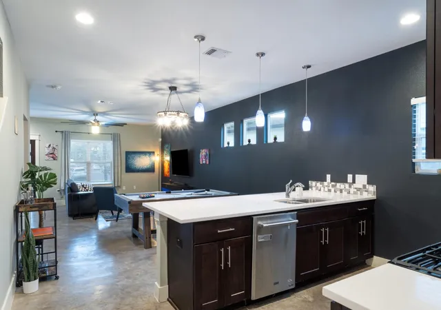 2nd image of 3000 Neal St, Austin, TX 78702 | MLS# 2076809