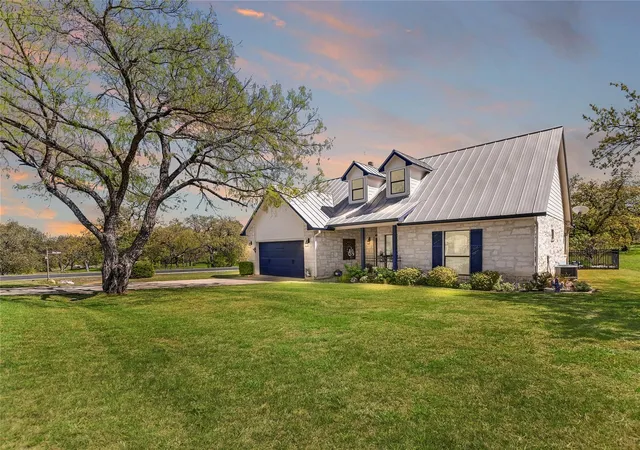 Photo 2 of Single family home for sale at 101 Western Spur, Horseshoe Bay, TX 78657 | MLS# 4734818 | Listing updated on 2026-09-22