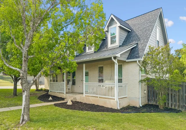 Photo 3 of Single family home for sale at 205 Morningside Cir, Hutto, TX 78634 | MLS# 1831174 | Listing updated on 2026-10-30