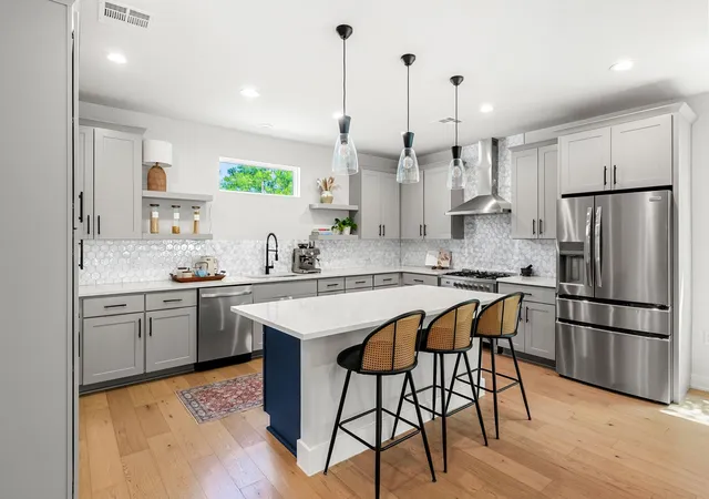 5th image of 5109 Stone Gate Dr, Austin, TX 78721