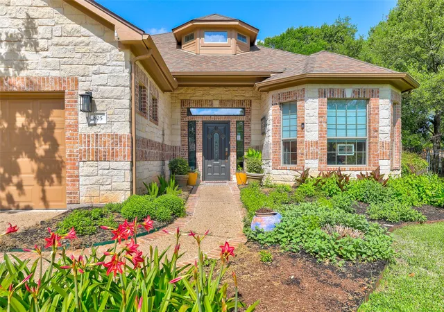 Homes for sale in Georgetown, TX | 805 Boquilla Trl, Georgetown, TX 78633 | MLS# 3134824