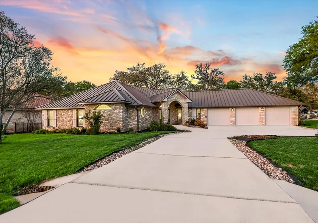 Homes for sale in Horseshoe Bay, TX | 501 Sombrero, Horseshoe Bay, TX 78657 | MLS# 1685672