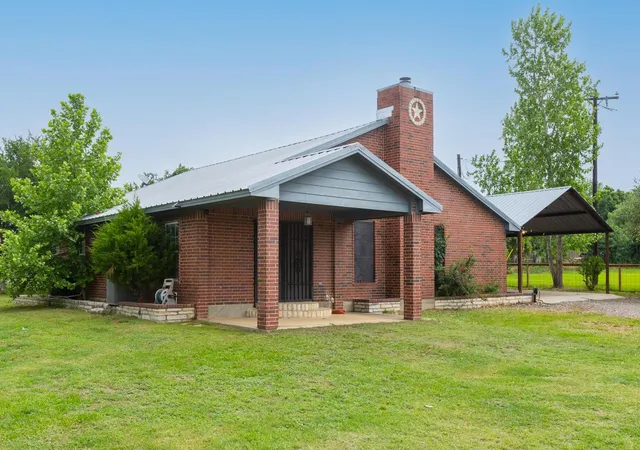 3rd image of 176 Old Lexington Rd #C, Elgin, TX 78621 | MLS# 8576148