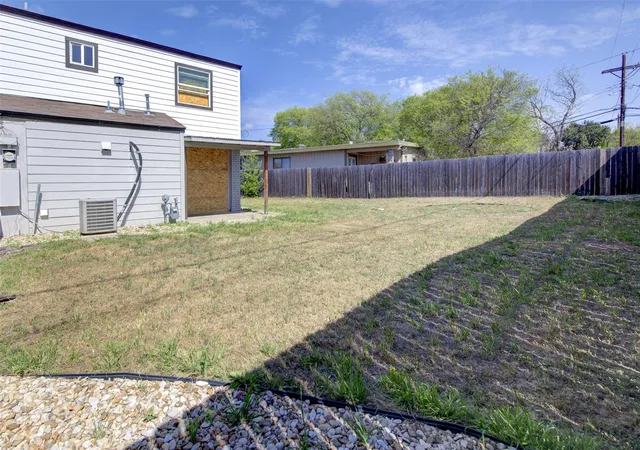 Listing Photo 2 - Condo for sale in building located at 1306 E Saint Johns Ave, Austin, TX 78752 - Unit #