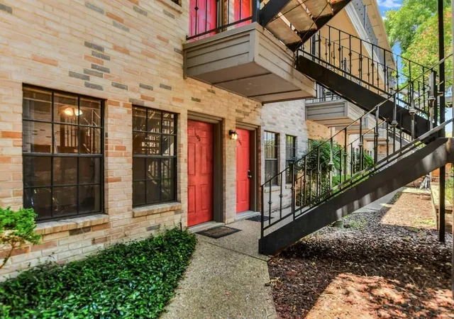 Photo 2 of Condo for sale at 2216 San Gabriel St #105, Austin, TX 78705 | MLS# 1414892 | Listing updated on 2026-10-05
