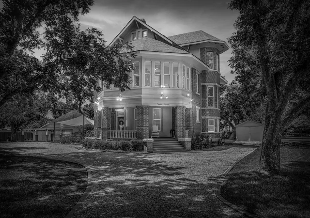 Photo 1 of Single family home for sale at 1220 W Lake Dr, Taylor, TX 76574 | MLS# 2018232 | Listing updated on 2026-10-04