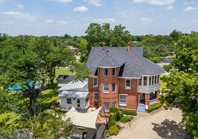 1st image of 1220 W Lake Dr, Taylor, TX 76574 | MLS# 2018232