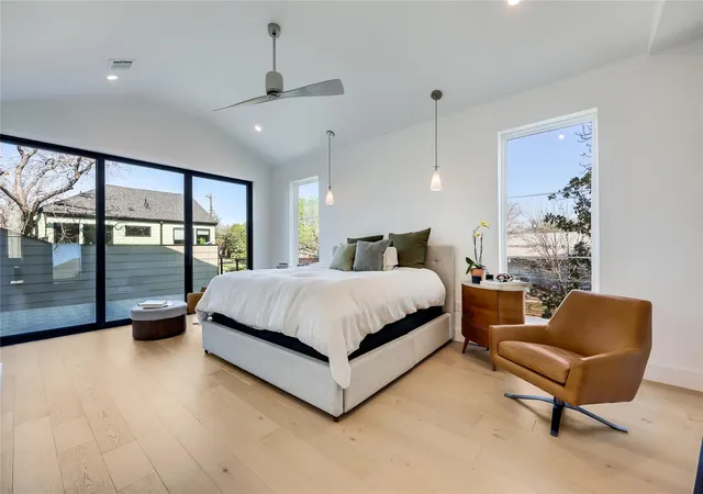 3rd image of 4600 Gillis St, Austin, TX 78745 | MLS# 2534718