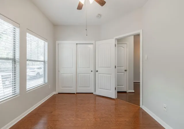 5th image of 2329 Amur Dr, Austin, TX 78745 | MLS# 6684870