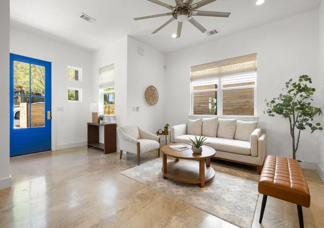 5th image of 1201 Luna St, Austin, TX 78721 | MLS# 8532876