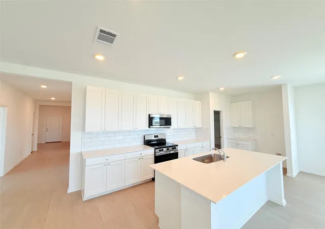 Photo 3 of Sale Pending at 514 Heritage Groves Rd, Bertram, TX 78605 | MLS# 3116726 | Listing updated on 2026-09-22