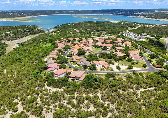 5th image of 14618 Mansfield Dam Ct #4, Austin, TX 78734 | MLS# 4697019