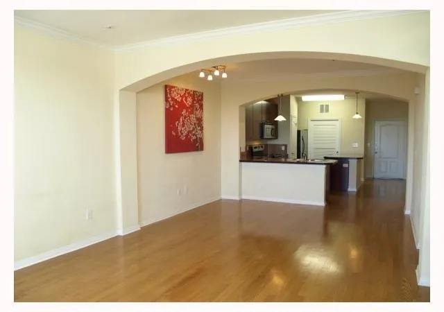 2nd image of 2505 San Gabriel St #405, Austin, TX 78705 | MLS# 3515032