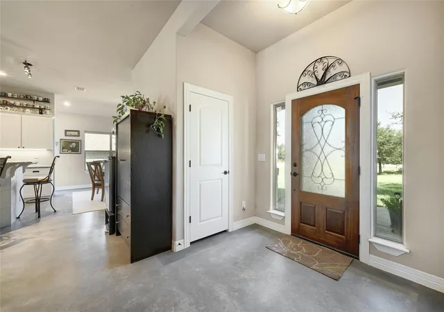 Photo 2 of Single family home for sale at 19908 Victoria Chase Rd, Lago Vista, TX 78645 | MLS# 5060467 | Listing updated on 2026-09-03